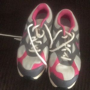 Girls Nike Shoes